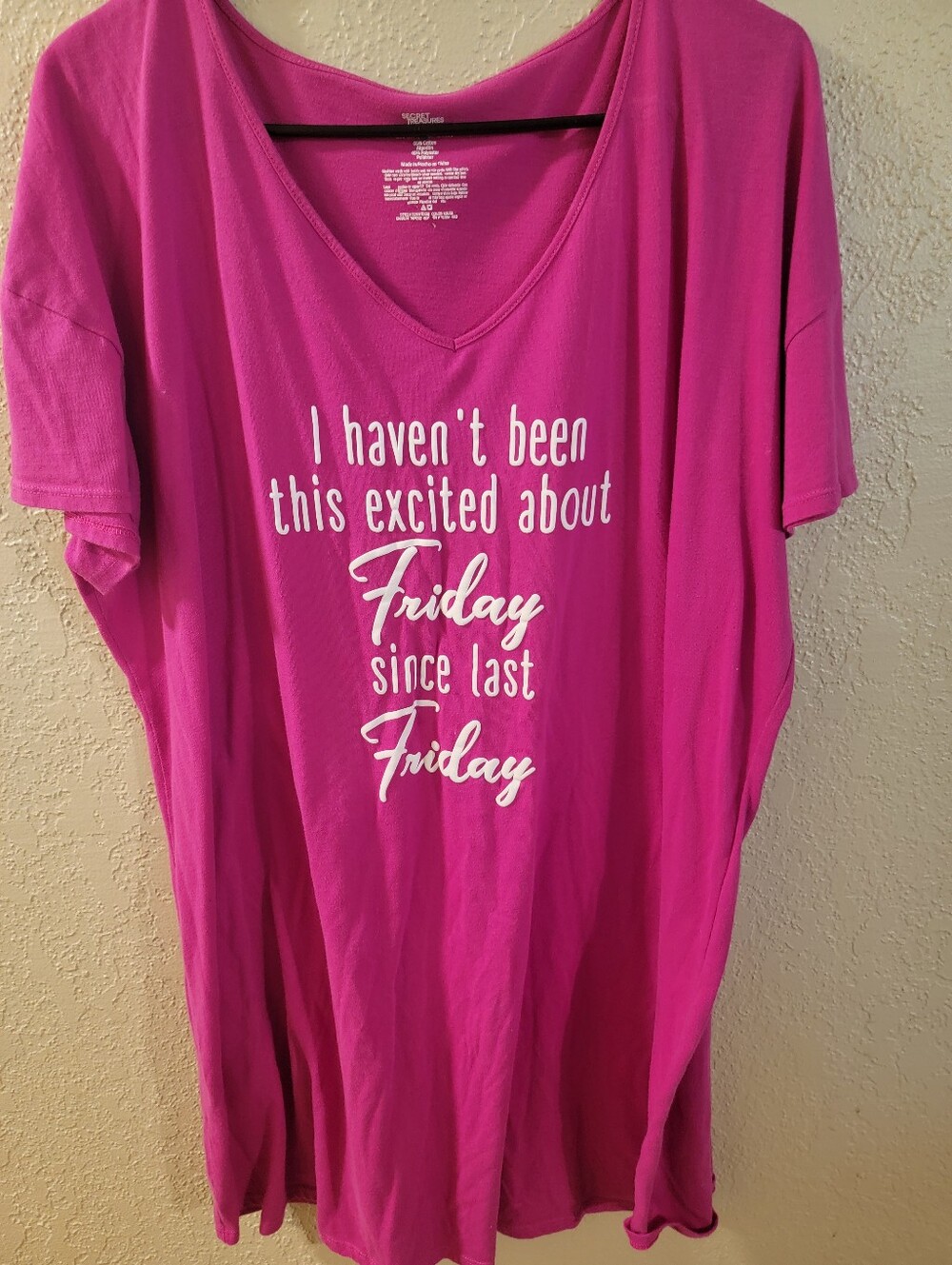 Women's Pink Graphic V-Neck Nightshirt - Friday Quote